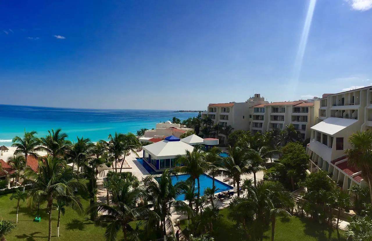 Villa Eight Bedroom Beach House Cancún