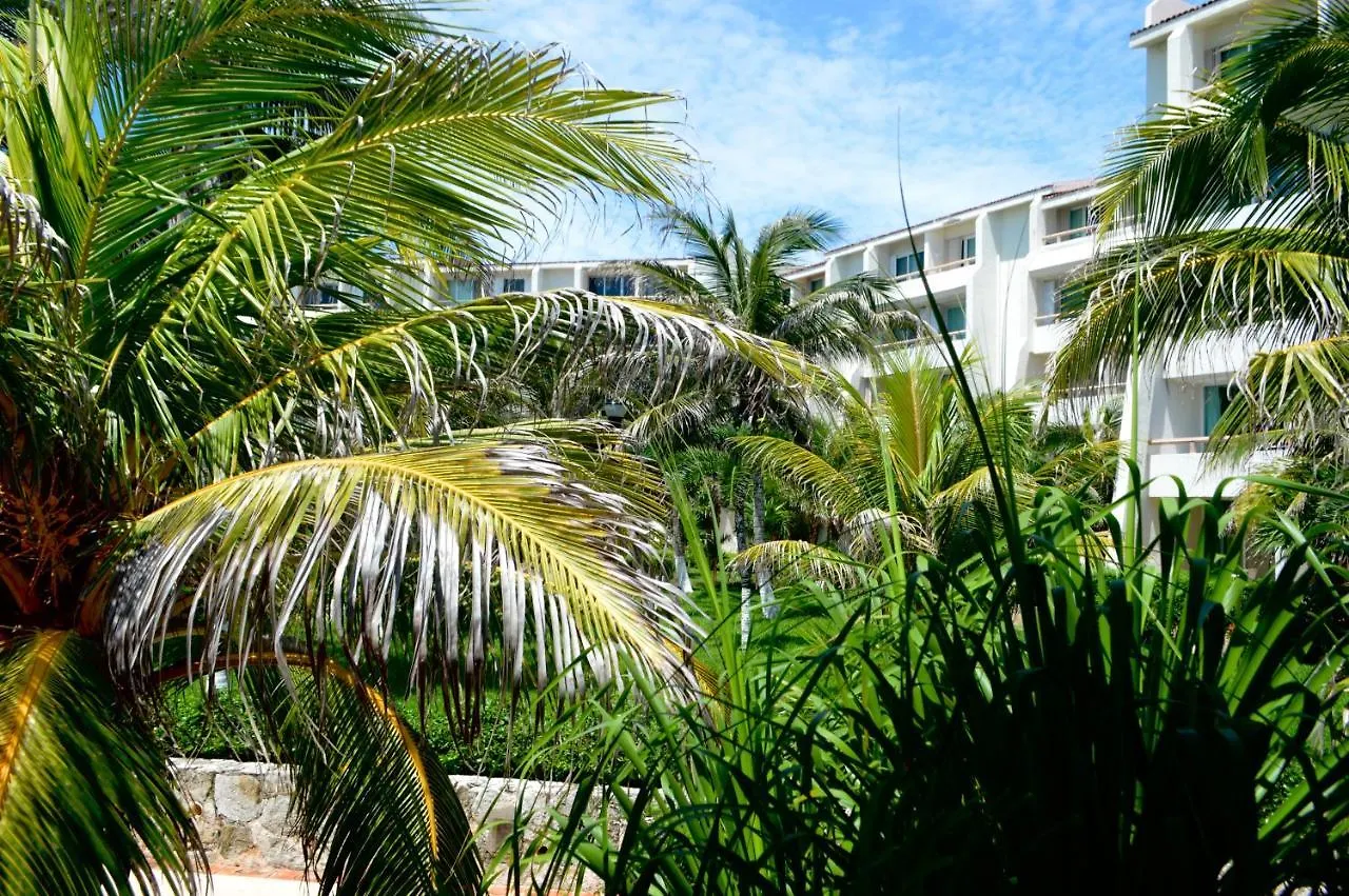 Villa Eight Bedroom Beach House Cancún