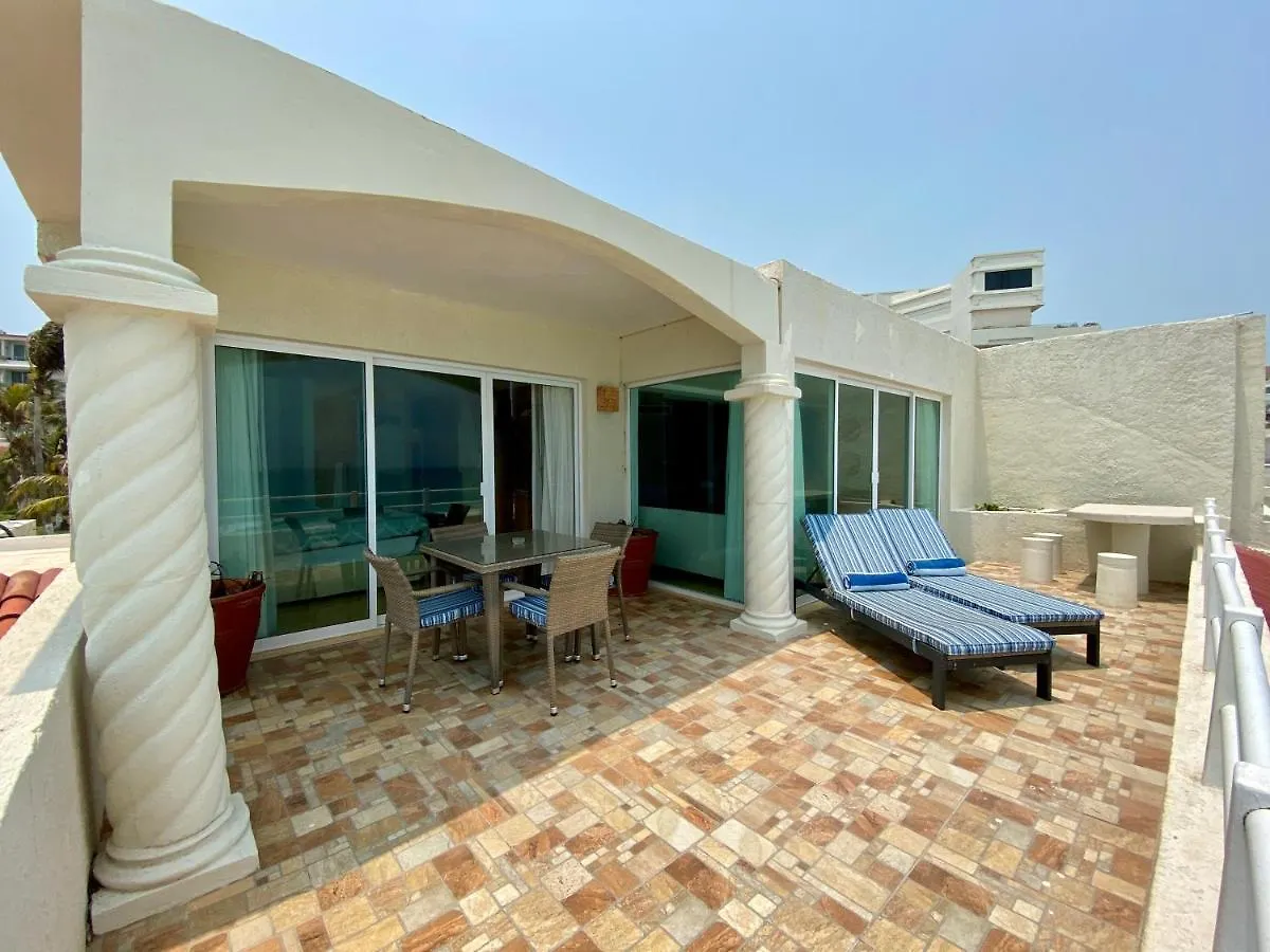 Villa Eight Bedroom Beach House Cancún Mexikó
