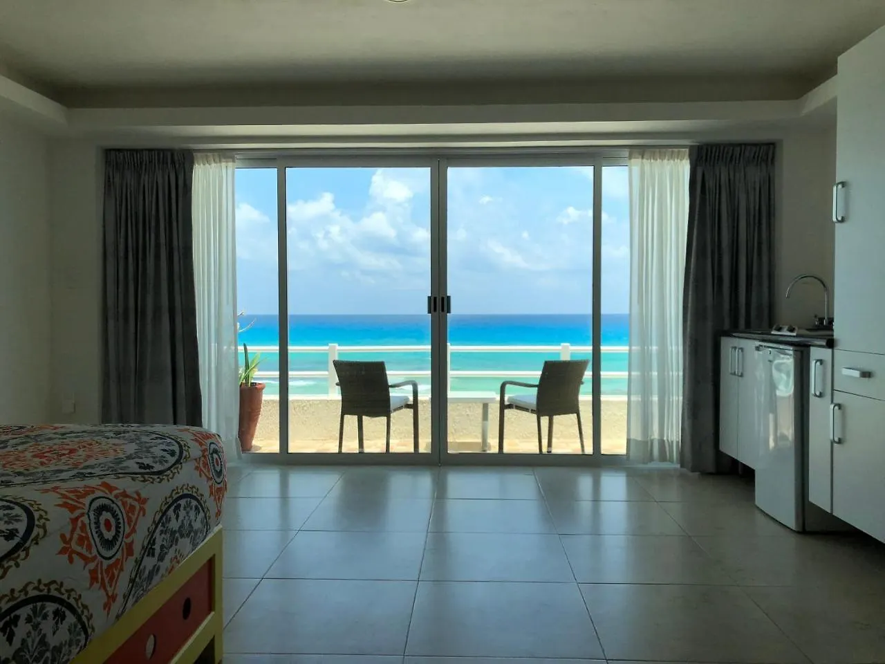 Eight Bedroom Beach House 坎昆 别墅