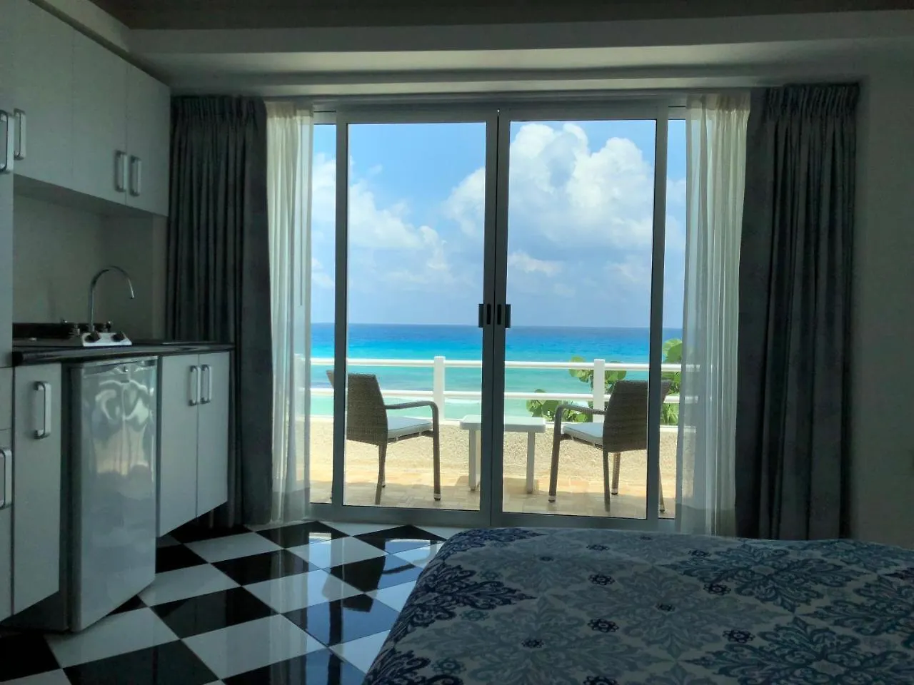 Eight Bedroom Beach House 坎昆 0*,