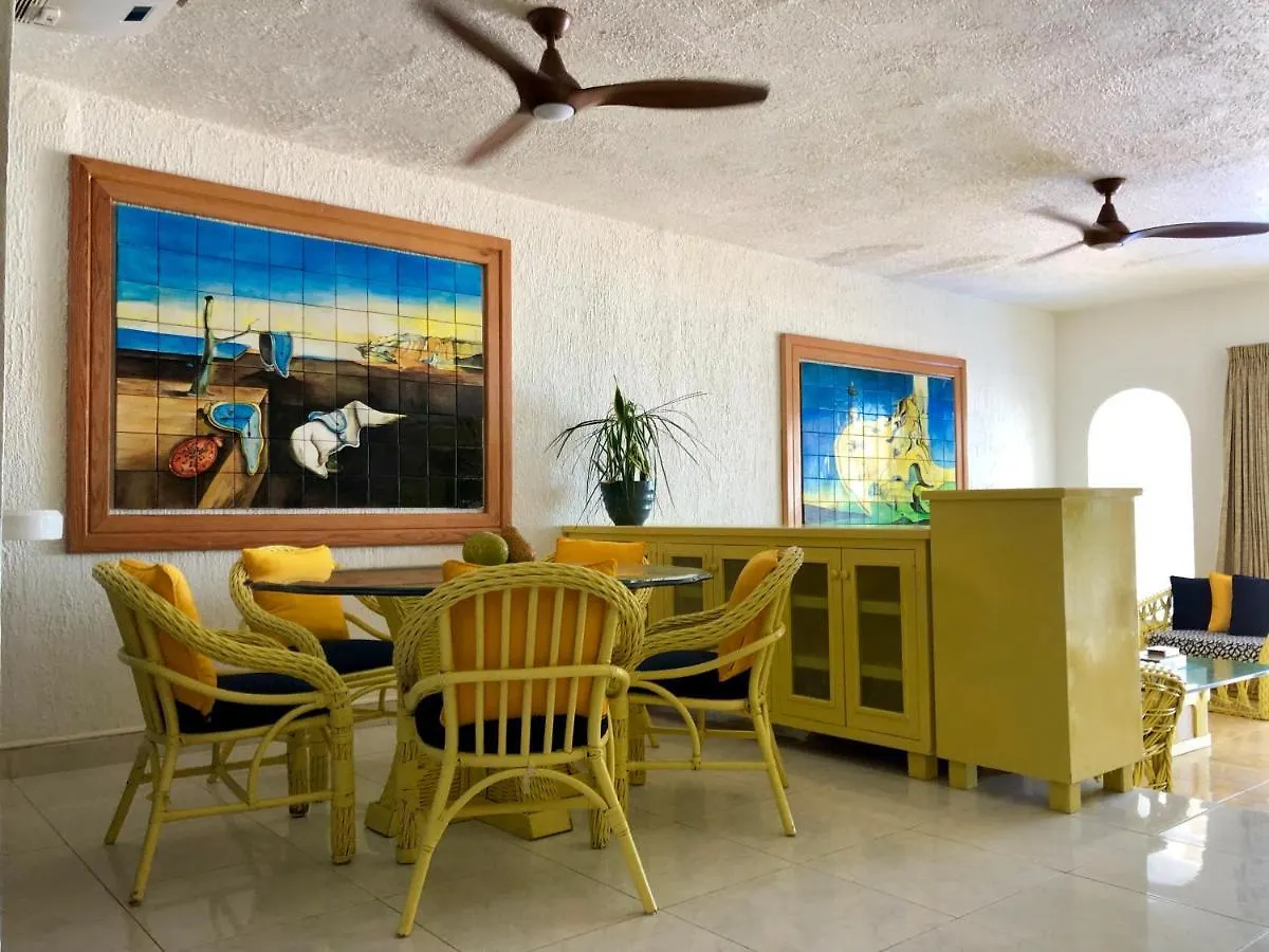Eight Bedroom Beach House 坎昆 墨西哥