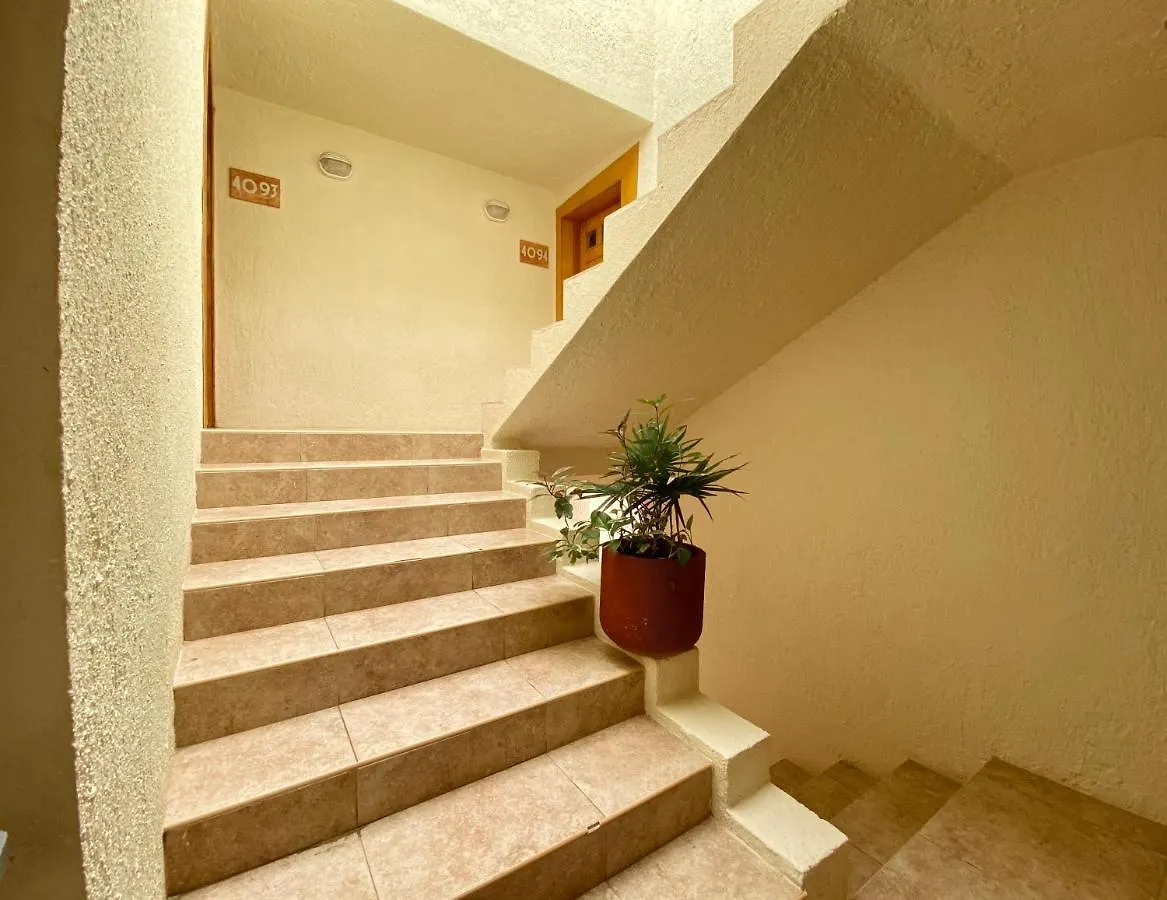 Eight Bedroom Beach House 坎昆 别墅