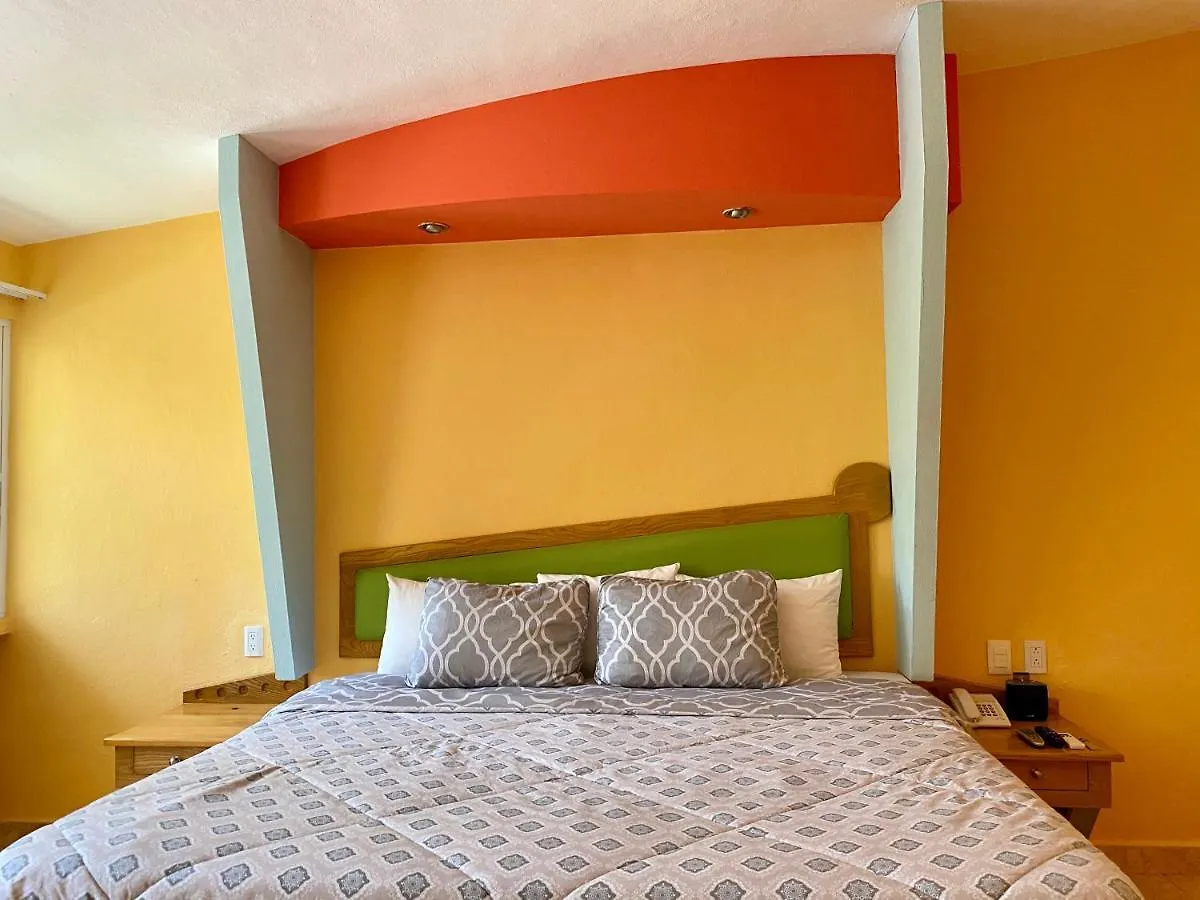 Eight Bedroom Beach House 坎昆 墨西哥