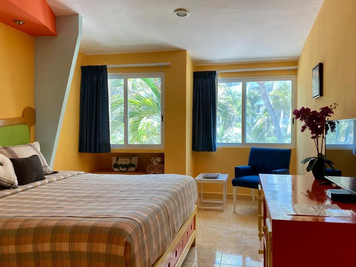 Eight Bedroom Beach House Cancún 0*,  Mexiko