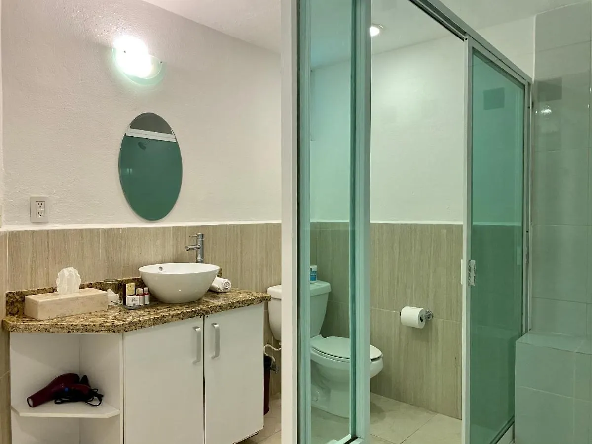 Eight Bedroom Beach House 坎昆 0*,